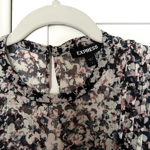 Express Floral Ruffle Mini Dress - Picture 3 of 4
